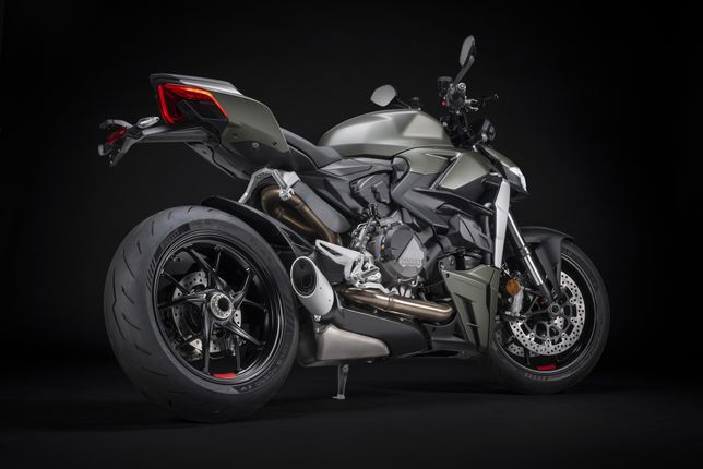 Ducati Streetfighter V2