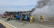 Pożar autokaru z uczniami na autostradzie A2. Nastolatkowie jechali na wycieczkę do Sejmu
