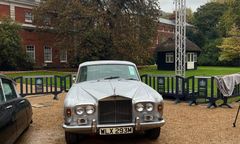 Rolls-Royce Freddiego Mercury'ego sprzedany. Pieniądze trafią do Ukraińców