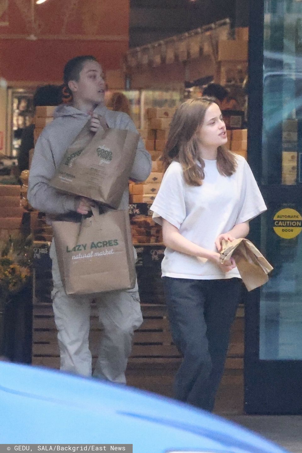 Knox Leon i Vivienne Marcheline Jolie-Pitt robią zakupy