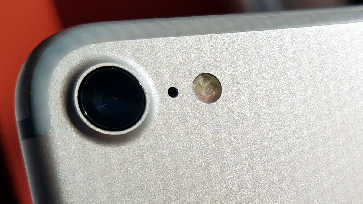 Jedna z fajniejszych aplikacji Google'a jest na iPhonie 7 nieużywalna. Powód? Nietypowa dioda doświetlająca 1