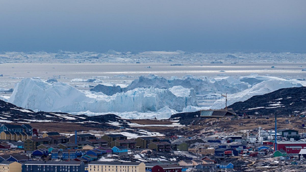 Góry lodowe na Grenlandii topnieją coraz szybciej 