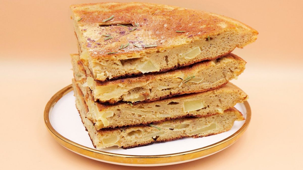 Omlet wyłóż na talerz