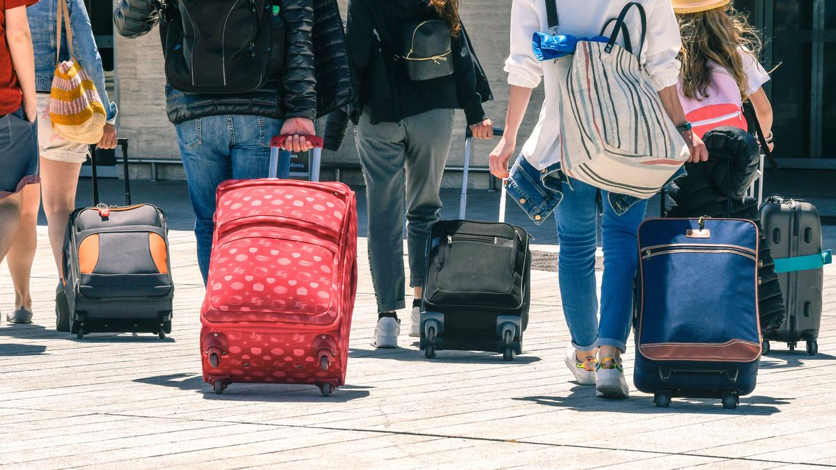 Oznaczenie walizki przed lotem to nie zawsze dobry pomysł