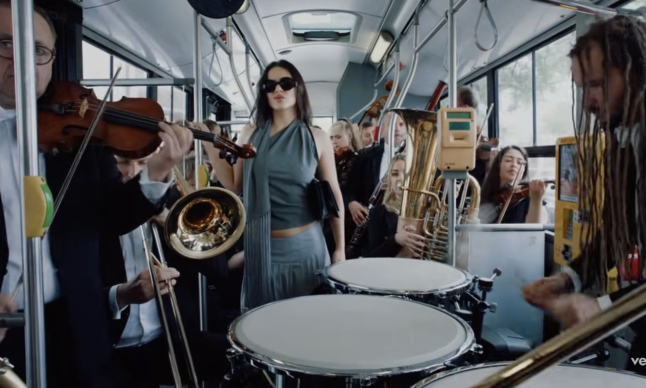 Znana wokalistka odwiedziła Polskę. Już wiadomo, co Rosalía robiła w Warszawie