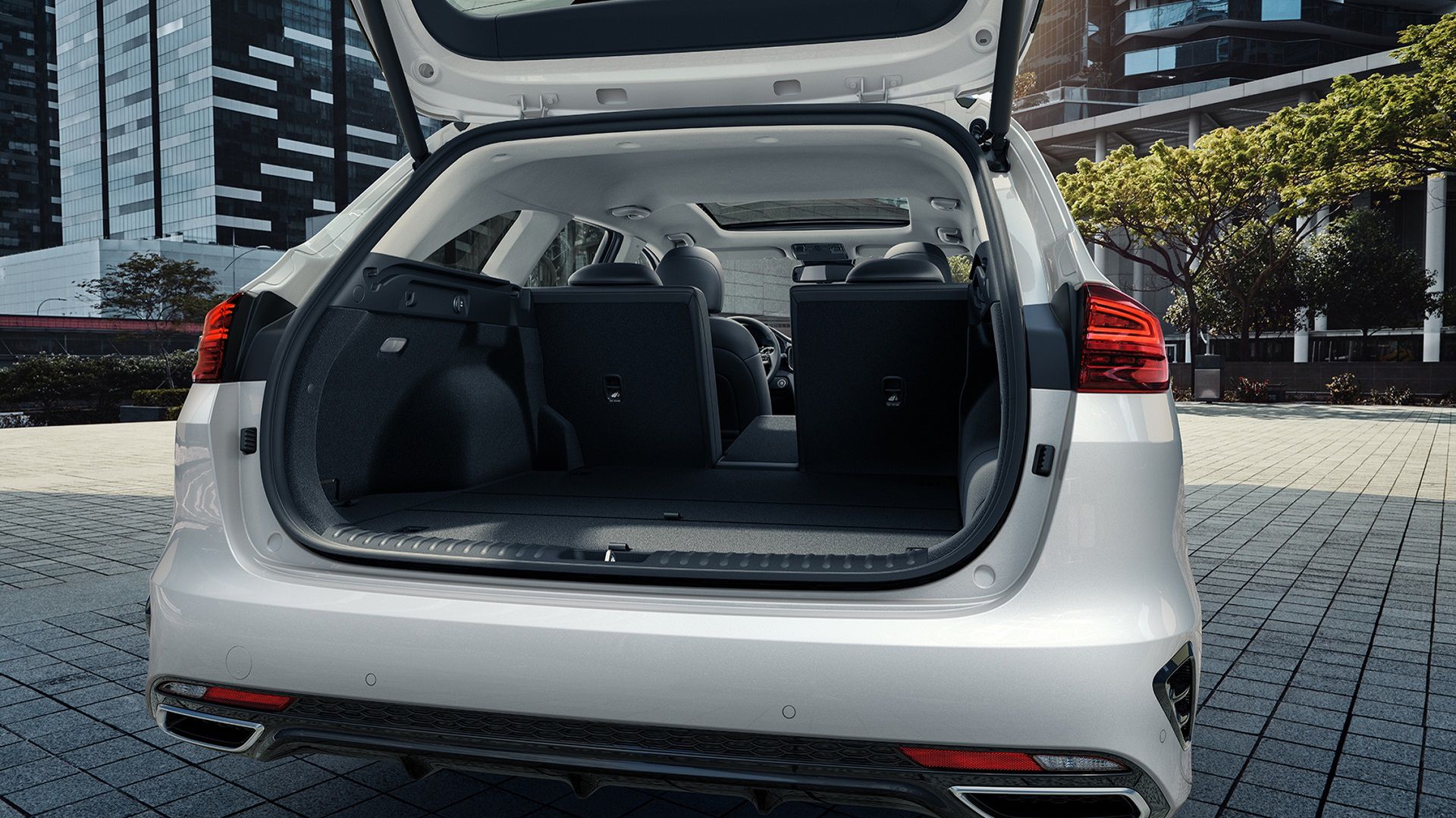 Kia Ceed SW w wersji PHEV (2020) (fot. Kia)