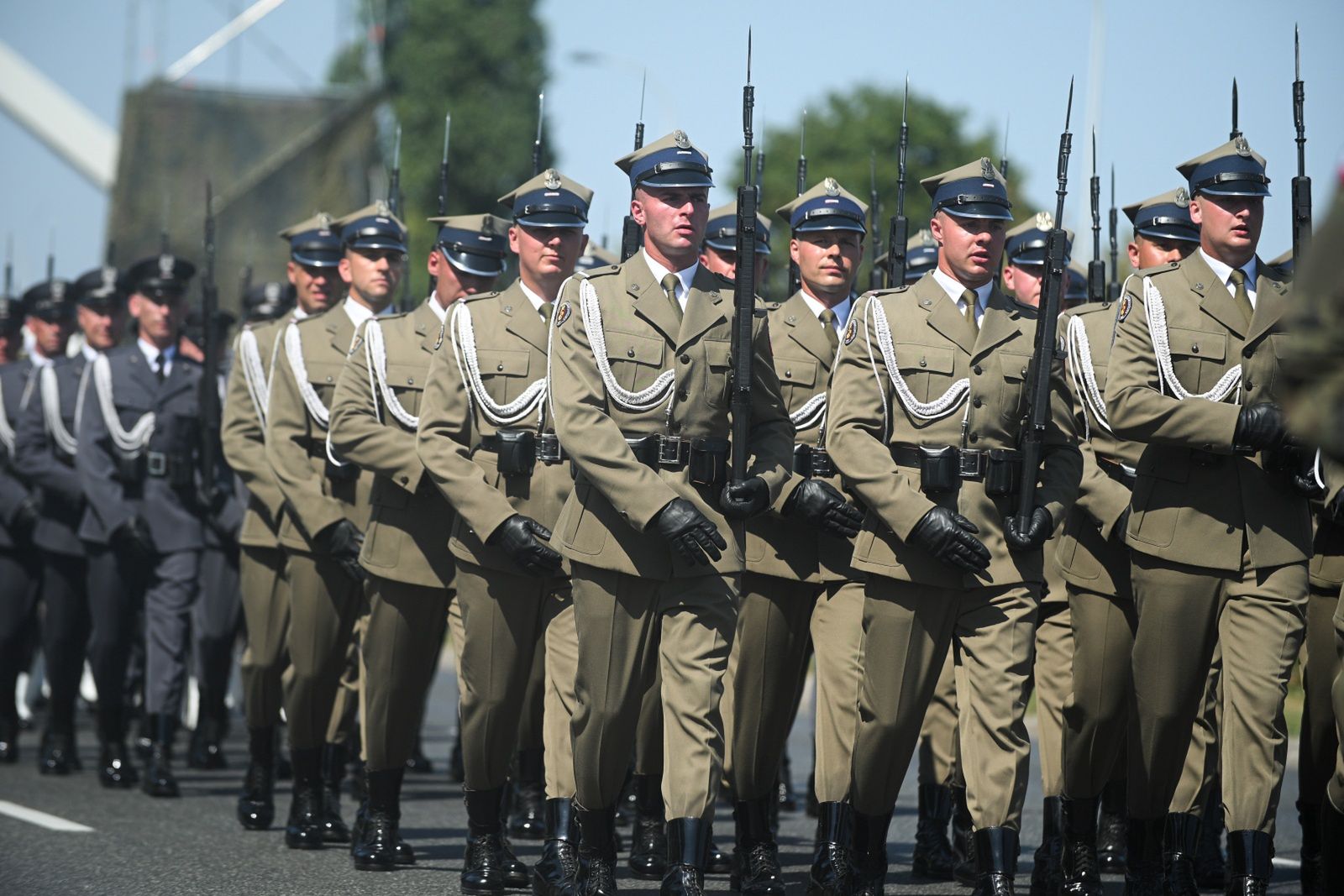 wojska l�doweMarcin Obaradefilada, defilady, pojazd wojskowy, pojazdy wojskowe, pokaz, si�y zbrojne, sprz�t wojskowy, sprz�tu wojskowego, wis�ostrada, wojsko