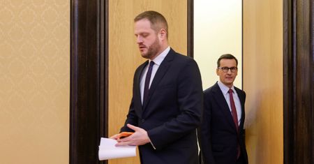 Minister się broni, politycy mu odpowiadają. Fala komentarzy