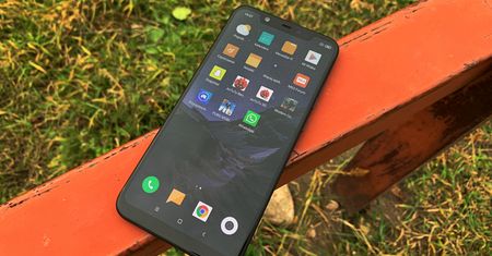 Test Xiaomi Mi 8 – przypomina iPhone'a X, ale nie ceną