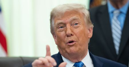 Trump grozi Iranowi. "Stany Zjednoczone z całą mocą uderzą"