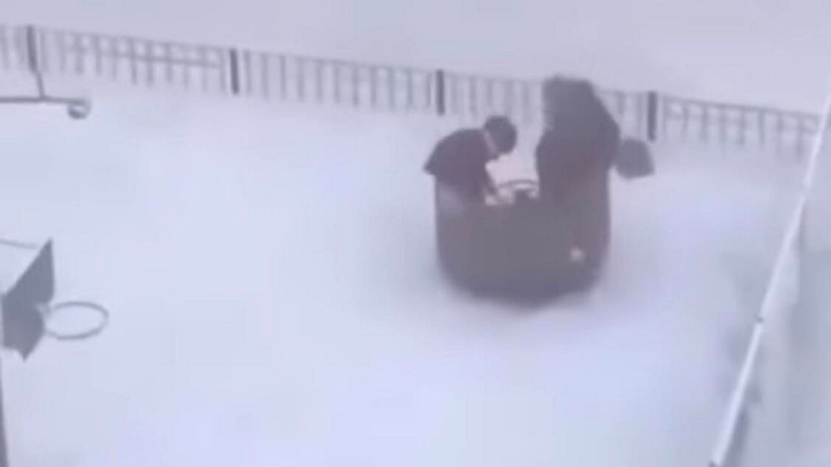 Dzieci nie odmówiły sobie zabawy
