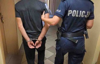 Zasieki: Agresywny mężczyzna z nożem uderzył strażnika granicznego. Policjanci musieli go obezwładnić