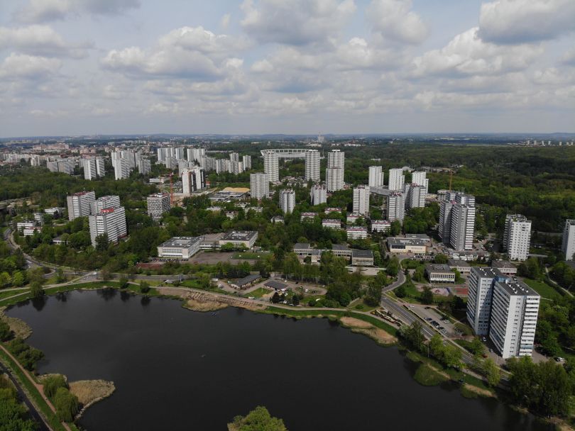 Trakt miał łączyć osiedle, podzieliła go 500-metrowa dziura