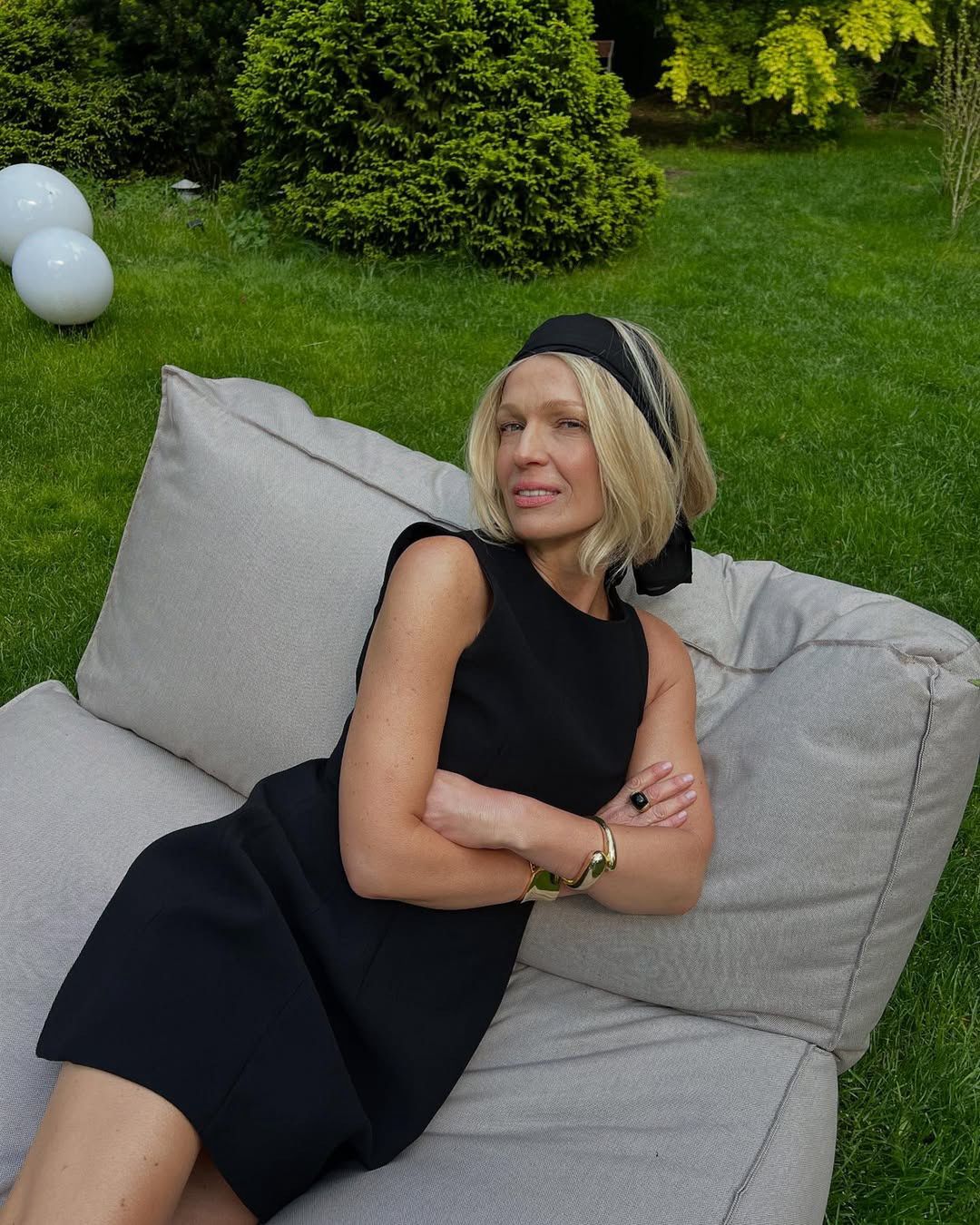 Magda Mołek w czarnej mini