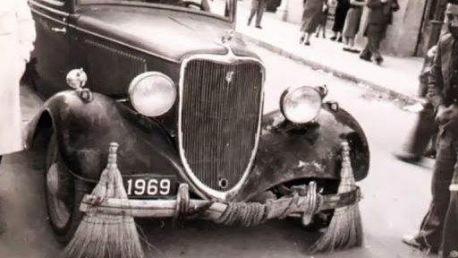 Rolls Royce zamiatał ulice w Indiach