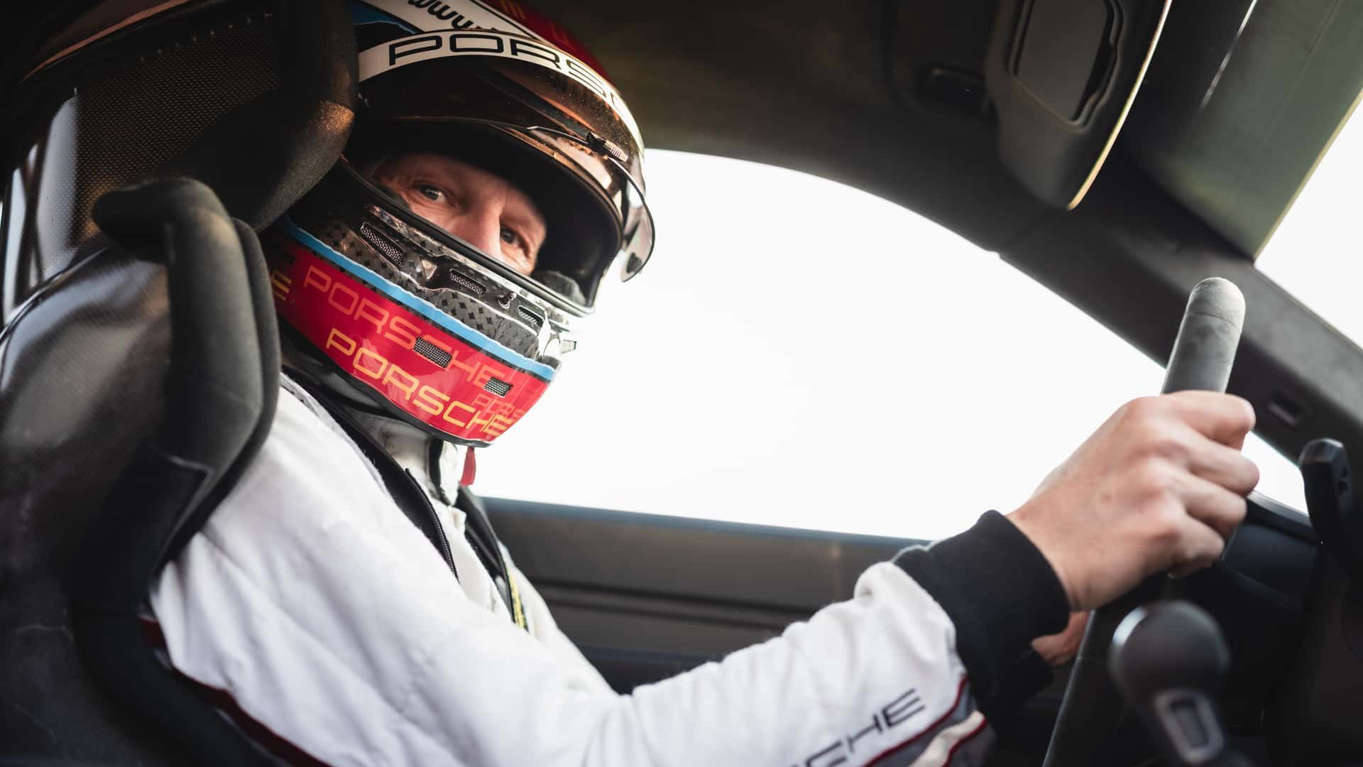 Jörg Bergmeister za kierownicą Porsche 911 GT3