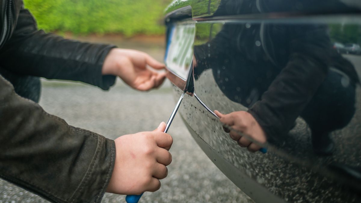 Co grozi za kradzież tablic rejestracyjnych?