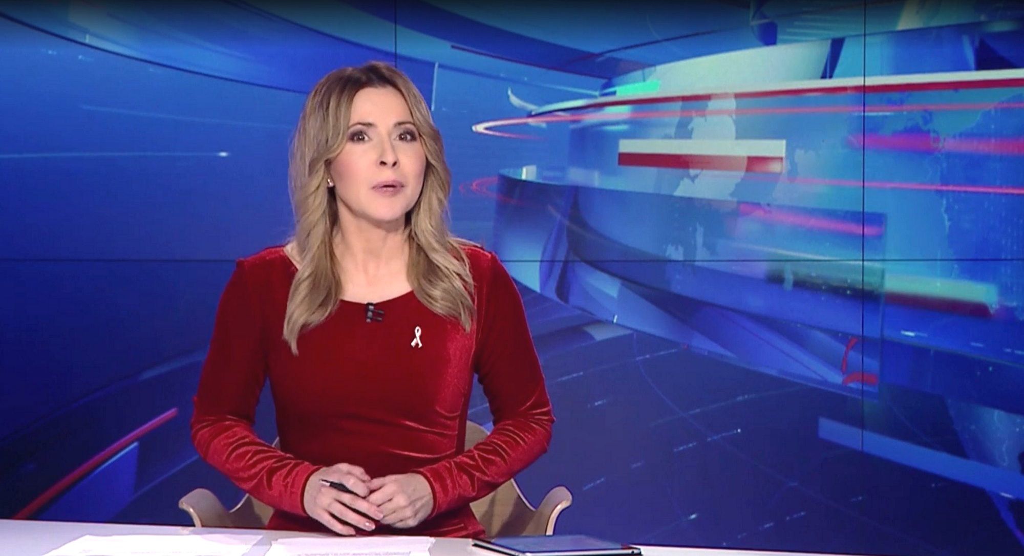Nawet w Narodowe Święto Niepodległości "Wiadomości" przypuściły atak na Donalda Tuska
