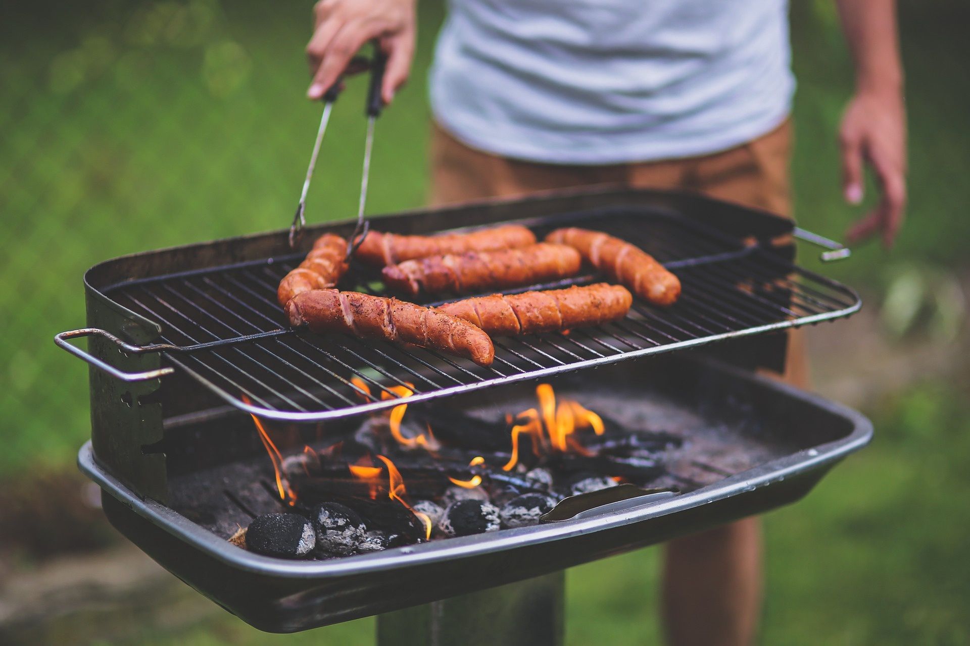 Obowiązkowy grill w majówkę musiał się odbyć. Nie mógł mu stanąć na drodze koronawirus.