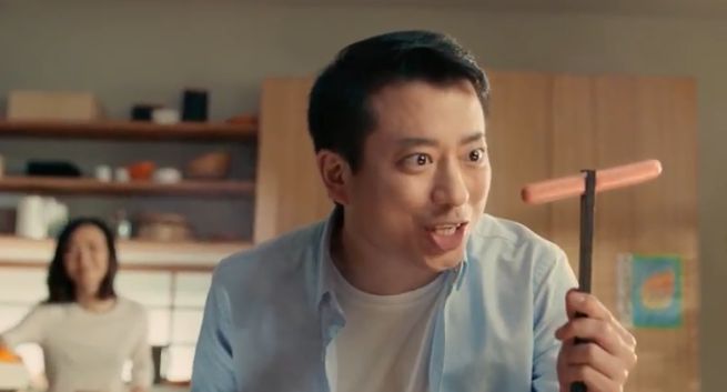 Japońskie śniadanie w kampanii parówek Tarczyński z szynki i kurczaka (wideo)