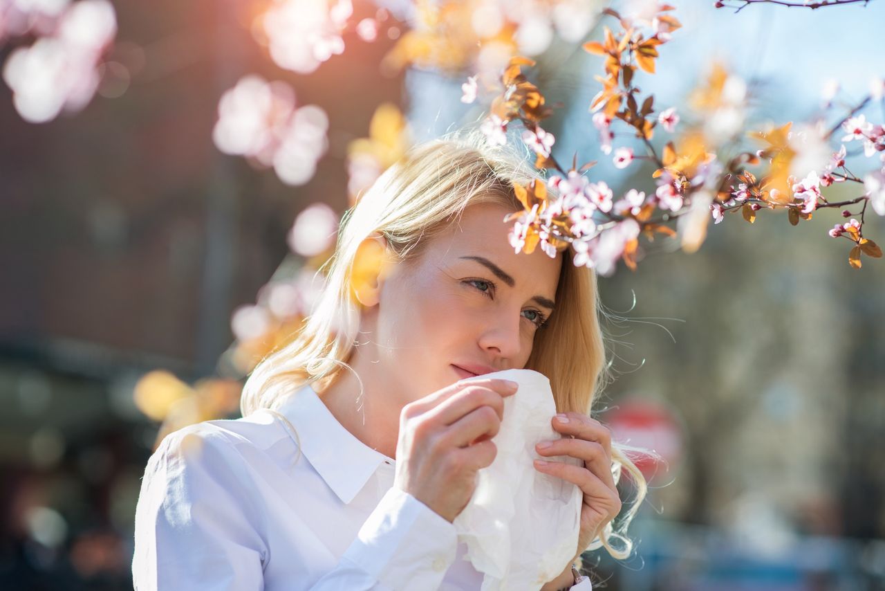 Alergia sezonowa. Jak sobie z nią poradzić podczas domowej kwarantanny?