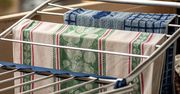 Czy gotowanie ścierek ma dziś sens? Ekspertka oceniła babciny patent