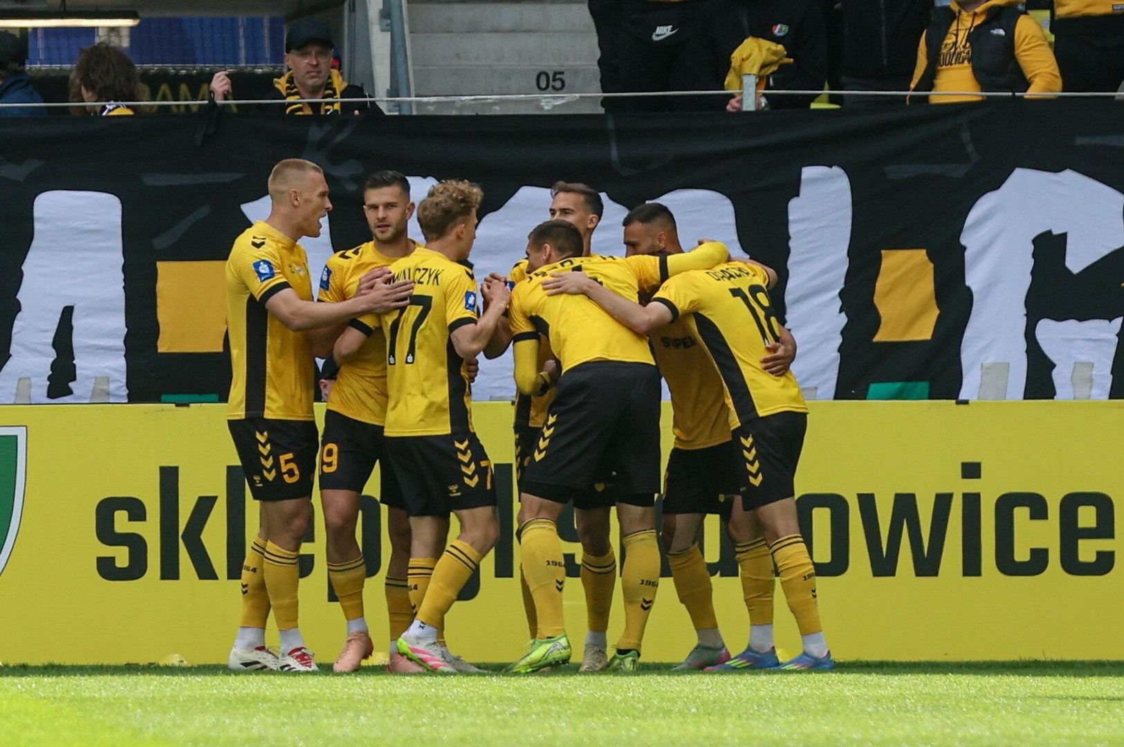 GKS Katowice ograł Cracovię w 32. kolejce PKO Ekstraklasy. Miano najlepszego beniaminka sezonu coraz bliżej