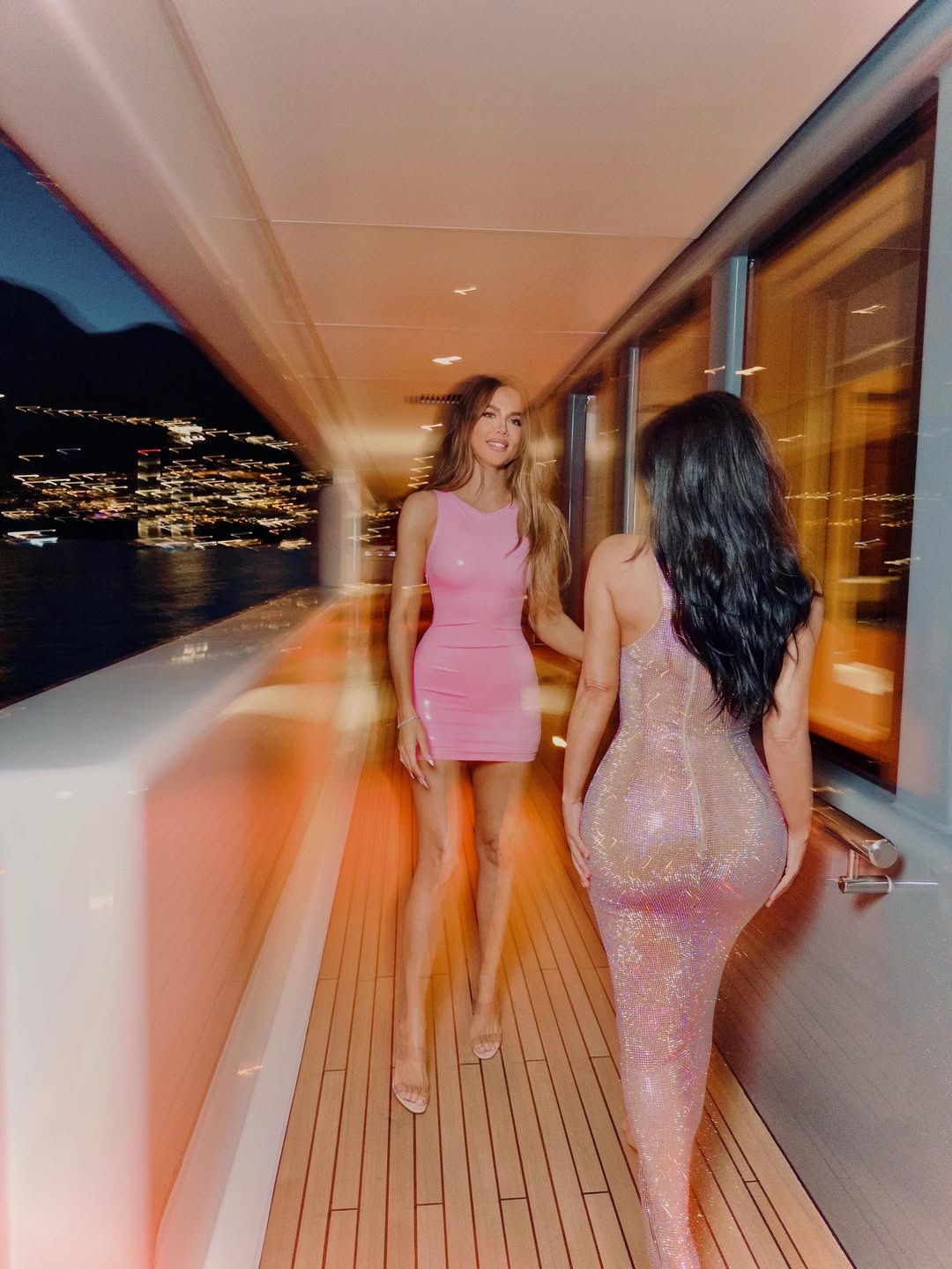 Kim Kardashian i Khloé Kardashian