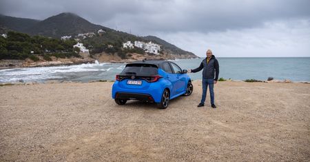 Pierwsza jazda: Toyota Yaris HEV po liftingu - dla dobra ogółu