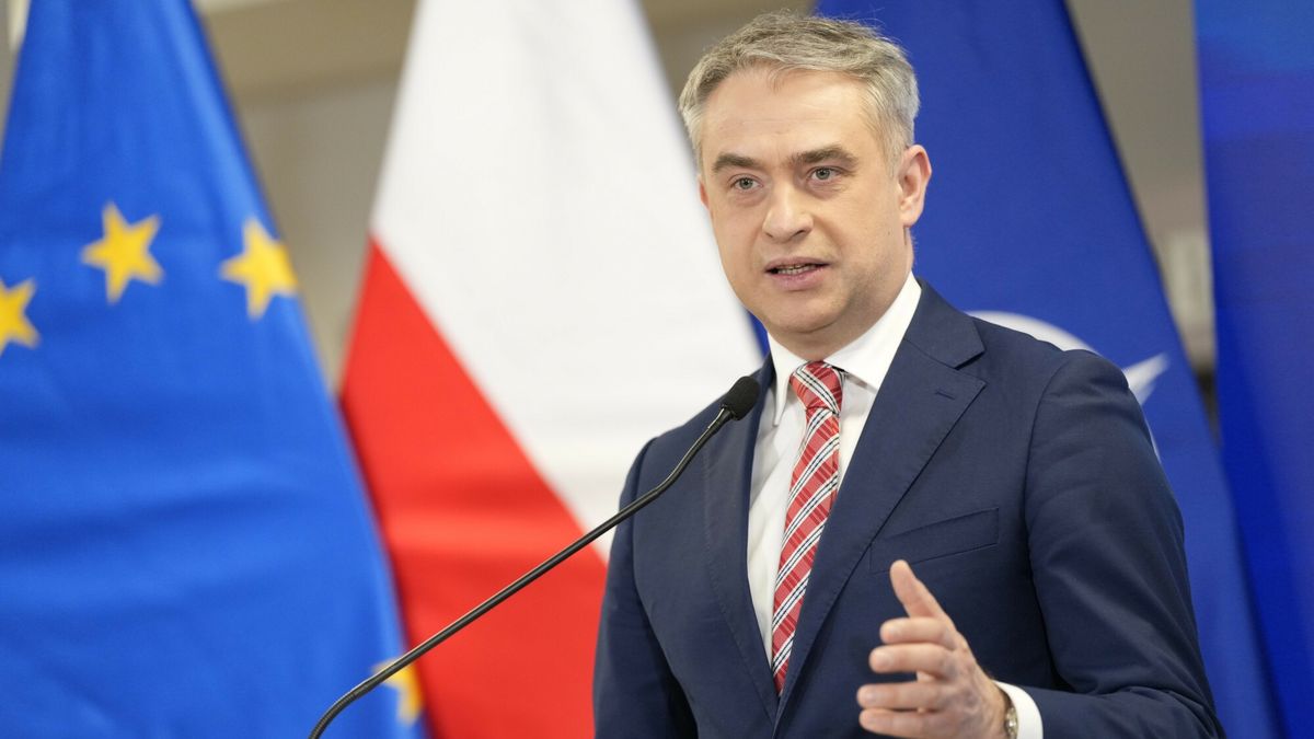 Pierwsze polskie po??czenie kwantowe
17.03.2025 Warszawa Konferencja ministra cyfryzacji Krzysztofa Gawkowskiego, obrony narodowej Wladyslawa Kosiniaka-Kamysza nt. "Pierwsze polskie polaczenie kwantowe" fot. Marysia Zawada/REPORTER
N/z: Krzysztof Gawkowski
Marysia Zawada/REPORTER