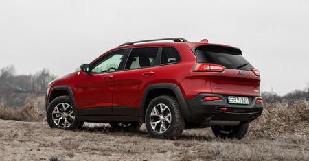 Koncern Fiat Chrysler Automobiles z ogromnymi kłopotami i wadliwymi autami