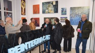 Zduńska Wola: Galeria Sztuki powstała na kolejowym dworcu. Odbył się pierwszy wernisaż