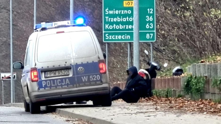 Pijany skuterzysta nawet nie był w stanie wstać