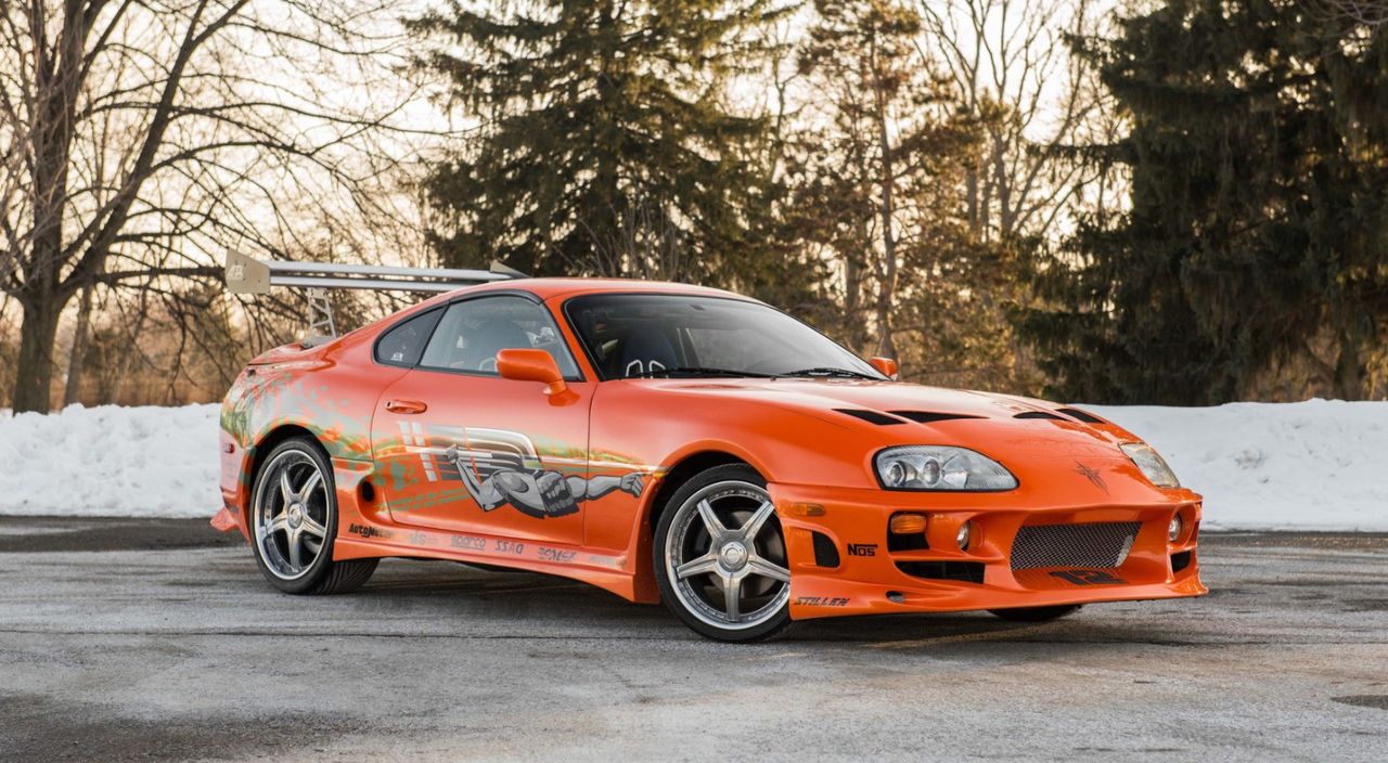 Pomarańczowa Supra jest jednym z ciekawszych pojazdów, które mogliśmy podziwiać w serii "Fast and Furious".