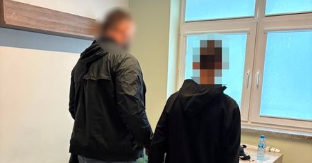 "Podłożyliśmy bombę w samolocie". 15-latek zatrzymany