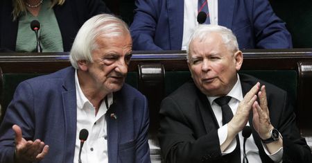 Terlecki: posłowie otrzymali informację, by nie wzniecać niepokoju wokół KPO