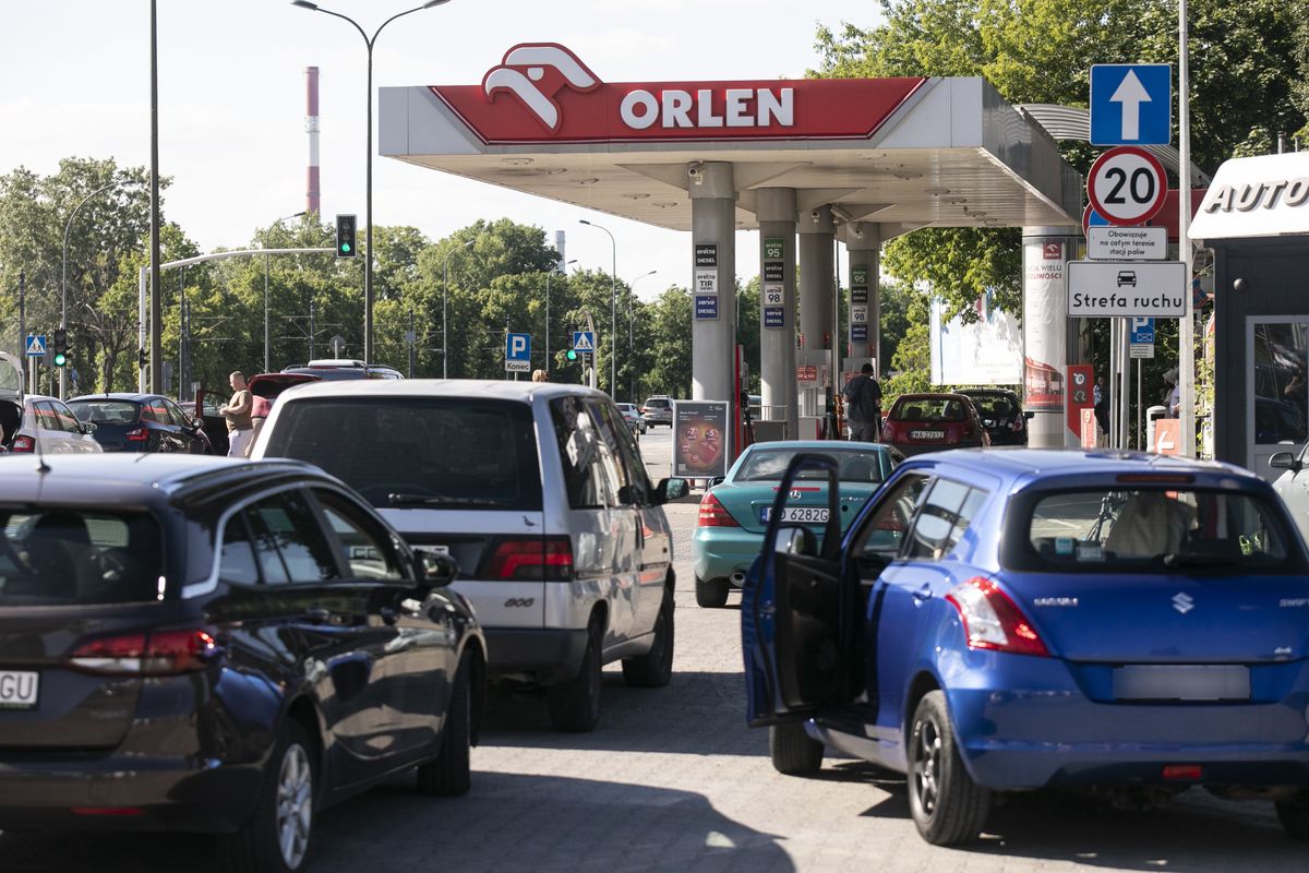"Blokujemy Orlen". Protest na stacji w Warszawie 