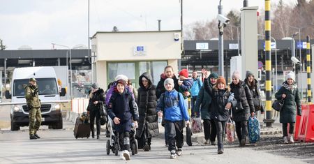Niemieckie media: Polska i Węgry nie porzuciły twardej polityki migracyjnej