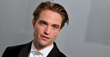 Robert Pattinson wraca do "Zmierzchu". "Fani prosili, żebym ich ugryzł"