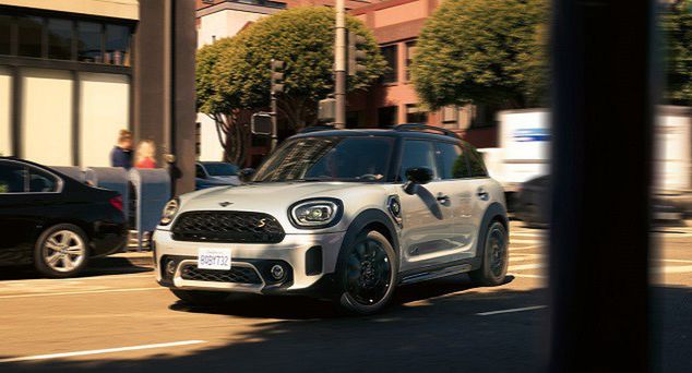 Mini promuje się hasłem „Frajda bez kompromisów"