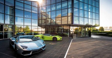 Lamborghini wstrzymuje produkcję z powodu koronawirusa. Na razie do 25 marca