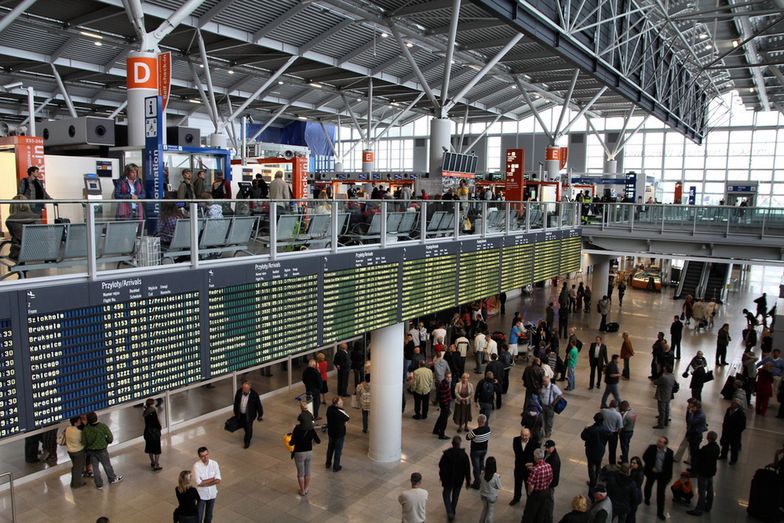 Lublin Airport: 55% Polaków przełożyło lub odwołało lot albo zamierza to zrobić 