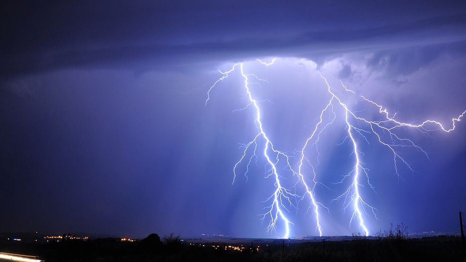 Burze znów nad Polską. Sprawdź, gdzie popada najmocniej.