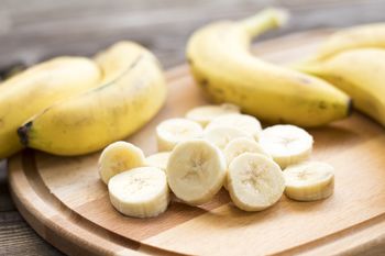 Ile wiesz o daniach z bananów? Spróbuj swoich sił w krzyżówce