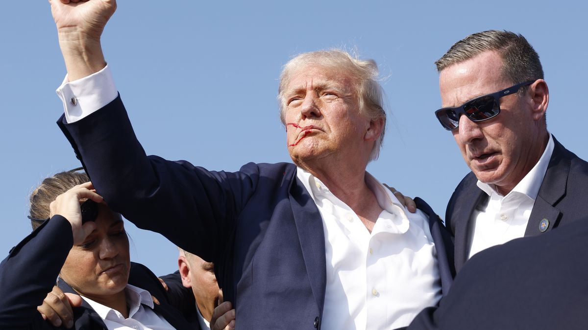 Donald Trump — zdjęcie wykonane po lipcowym zamachu