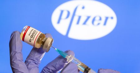 Szczepienia. Pfizer mówi o trzeciej dawce