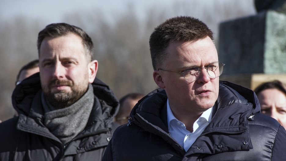 WARSAW, MAZOWIECKIE, POLAND - 2023/03/01: Wladyslaw Kosiniak-Kamysz (L) and Szymon Holownia (R) are seen during the press conference. During a press conference in Warsaw, the leaders of the Polska 2050 party (Poland 2050) - Szymon Holownia and the PSL (Polish People's Party) - Wladyslaw Kosiniak-Kamysz, announced a joint start in the autumn parliamentary elections, and presented their program called the "Common List of Matters" (Wspolna Lista Spraw). (Photo by Attila Husejnow/SOPA Images/LightRocket via Getty Images)