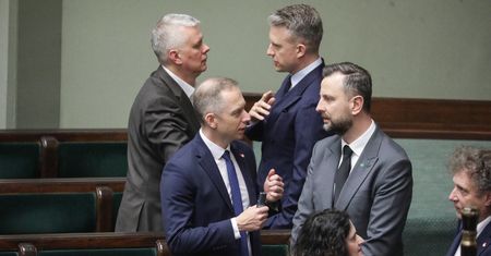 Awantura ws. MiG-ów. "Wystawia pan Polskę na śmieszność"