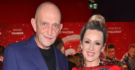 Janusz Chabior z żoną na premierze "Listów do M.". Agata Wątróbska w sukni do ziemi