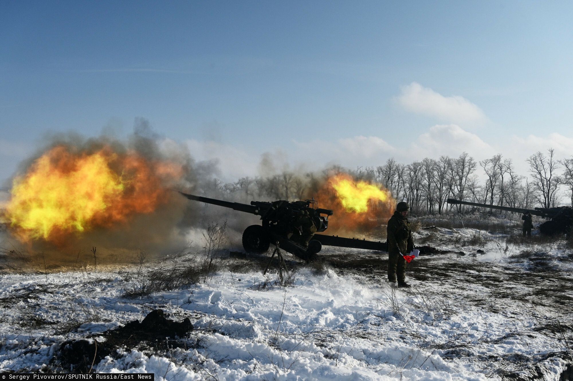 ?wiczenia rosyjskich wojsk l?dowych w rejonie Rostowa
6749076 26.01.2022 A 2A65 Msta-B towed howitzer fires during military drills of the Russian Armed Forces Ground Forces Mechanized Infantry Division at the Kuzminsky firing range, in the Rostov region, Russia. Sergey Pivovarov / Sputnik
Sergey Pivovarov